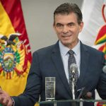 Paz proyecta un camino irreversible hacia el federalismo y desmiente rumores de privatización