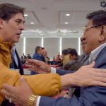 Transportistas firman un acuerdo con el presidente Rodrigo Paz y suspenden medidas de presión