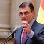 El presidente Rodrigo Paz anuncia perdonazo tributario y rebaja del 50% de su sueldo